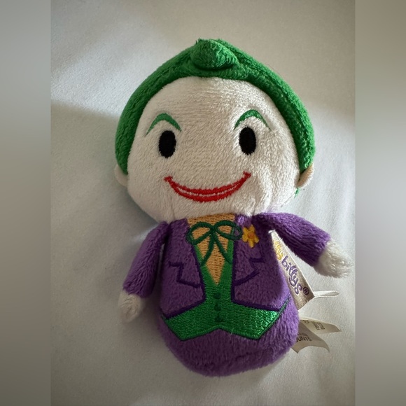 Hallmark Itty Bittys Catwoman And Joker Plush Set - Picture 5 of 6